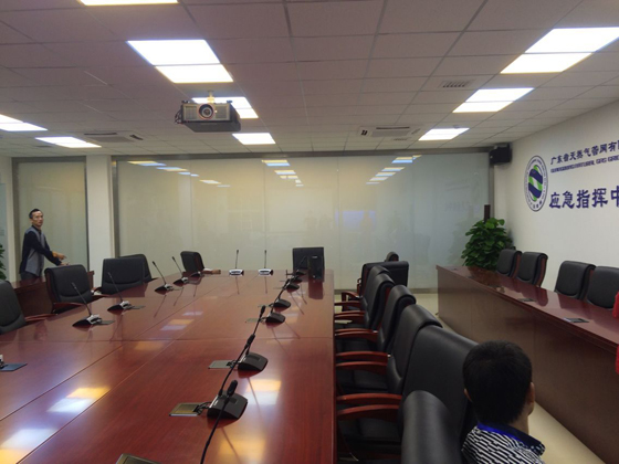 調(diào)光玻璃隔斷不通電狀態(tài) 調(diào)光玻璃隔斷不通電狀態(tài)