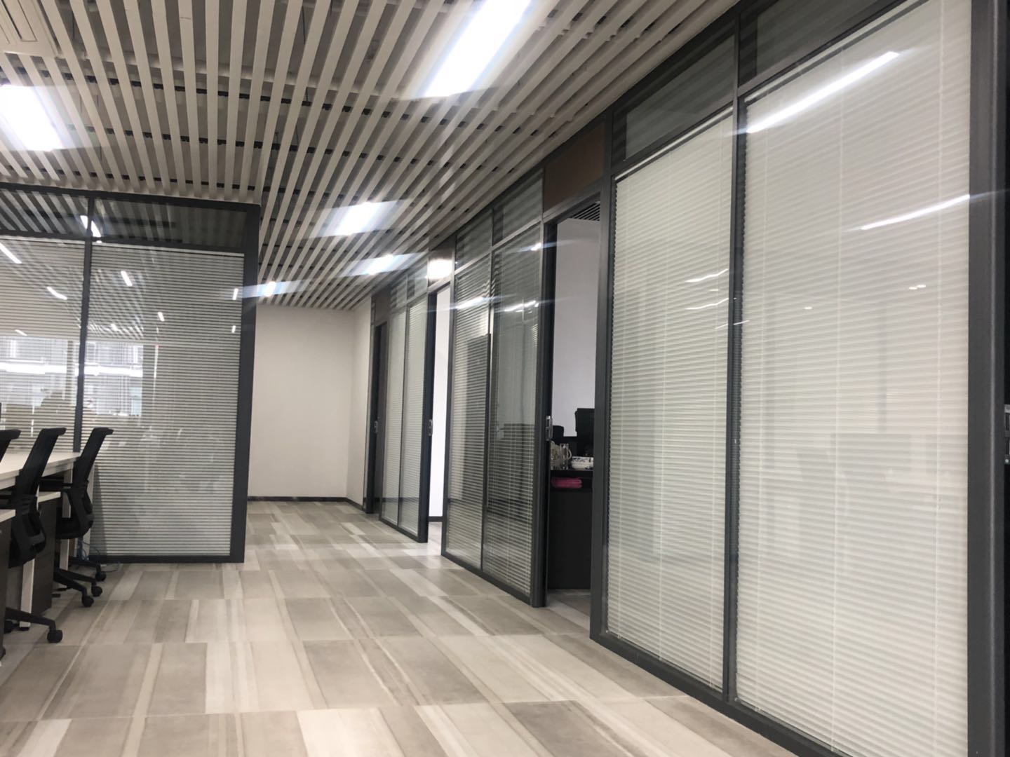 雙玻璃百葉隔斷 雙玻璃百葉隔斷