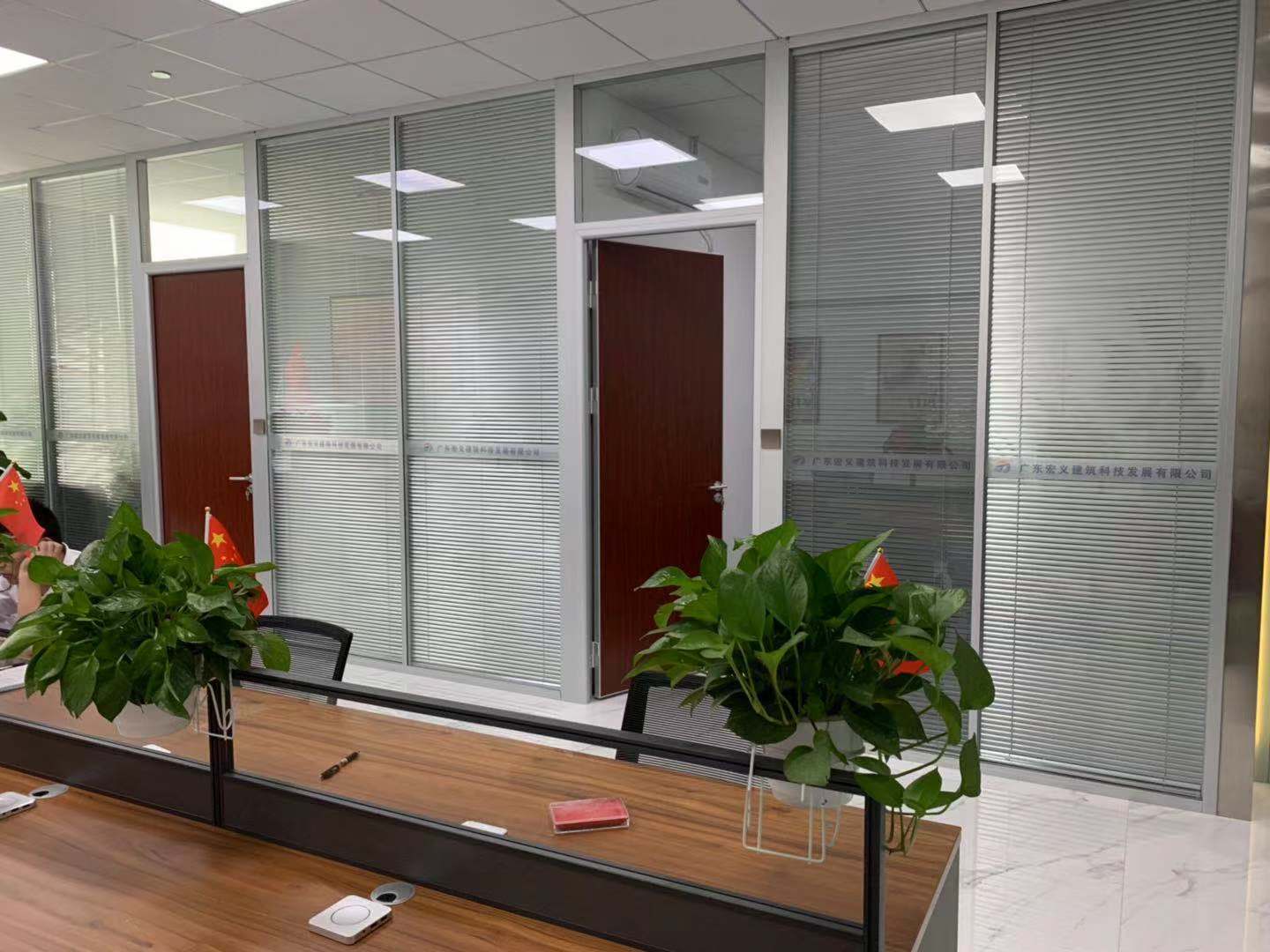 玻璃隔斷安裝效果圖 玻璃隔斷安裝效果圖