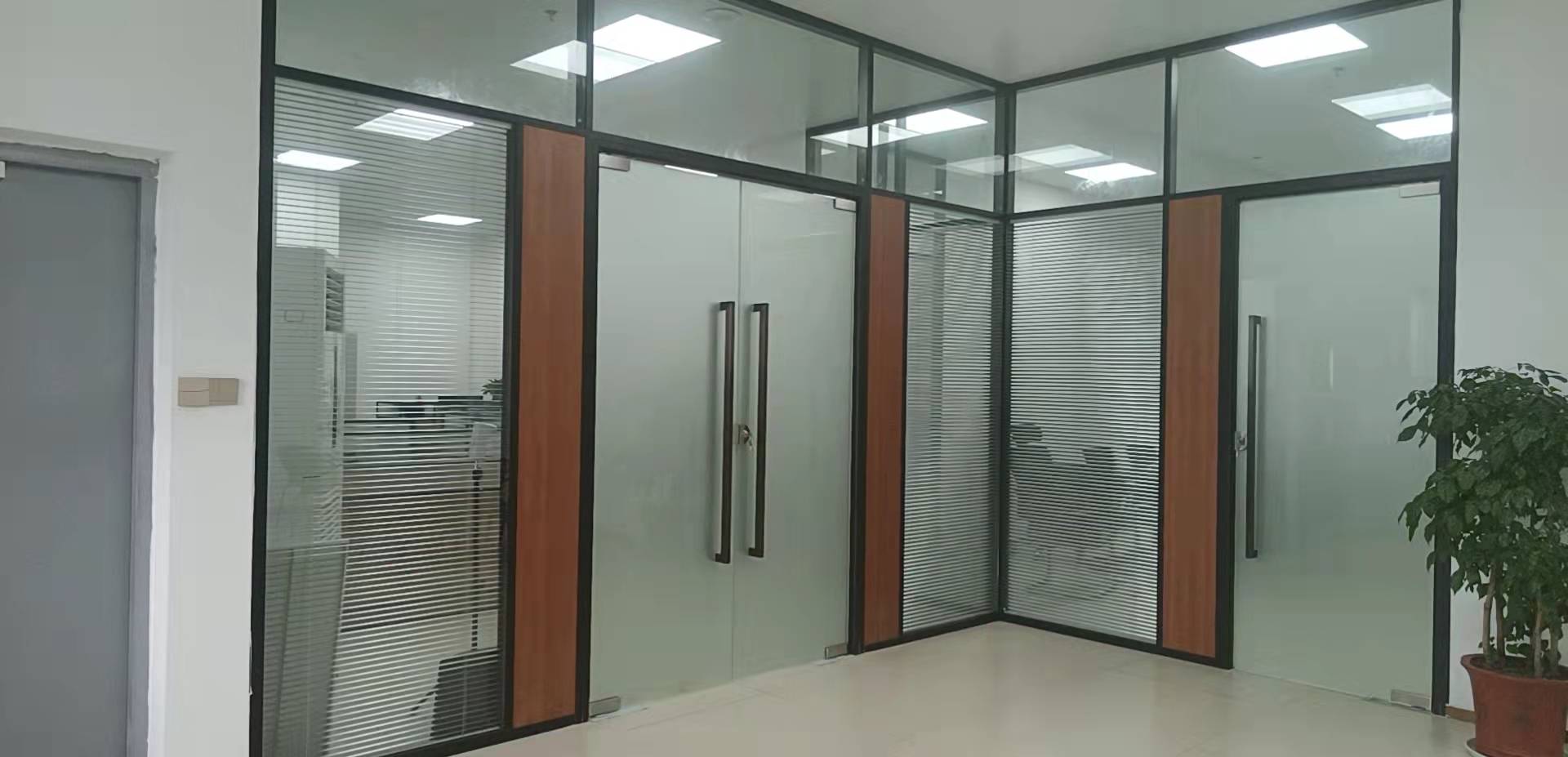 雙玻璃百葉隔斷 雙玻璃百葉隔斷