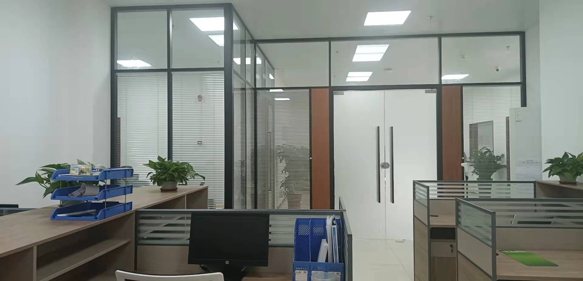 雙玻璃百葉隔斷 雙玻璃百葉隔斷